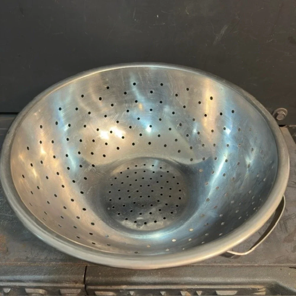 Interpur Vintage 80s Stainless Steel Footed Colander Strainer Korea 11in